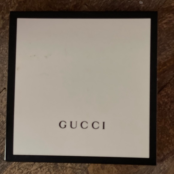 Unisex Authentic Gucci watch Orange 🍊 color - Picture 5 of 7